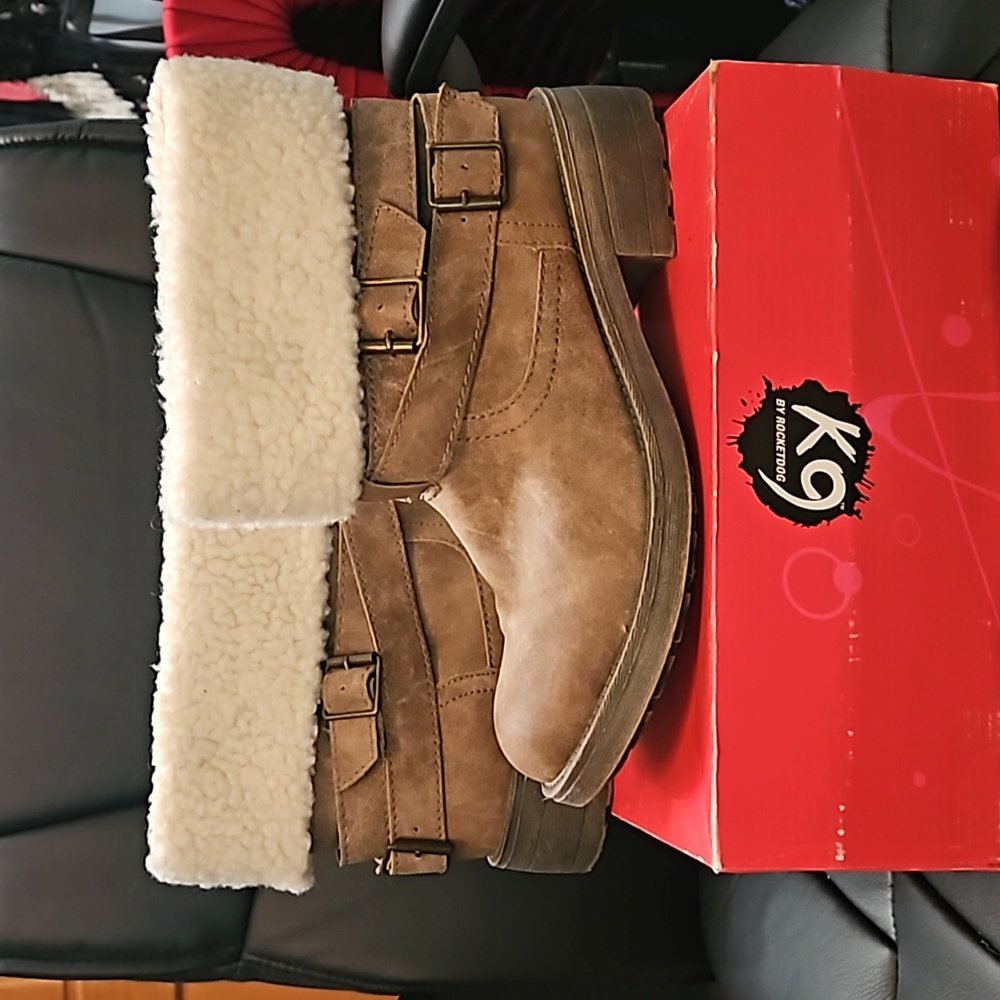 Rocket Dog Tan Boots